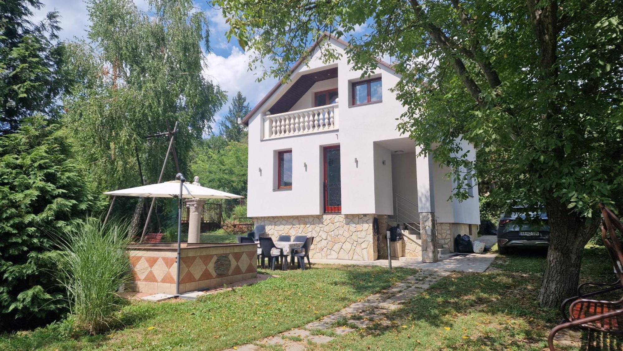 Pilis Hills View Deluxe House With Pool & Ac Near Bp Βίλα Pilisszentivan Εξωτερικό φωτογραφία